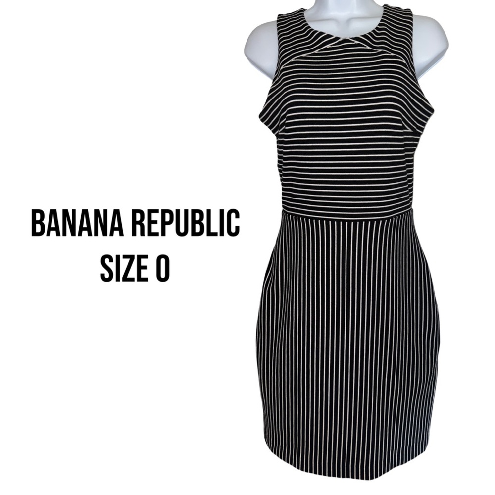 Stunning Banana Republic Black and White Striped Dress Size 0